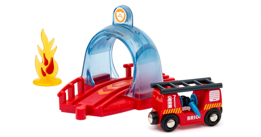 Brio Smart Tech Sound набор с тоннелем и пожарным вагоном 33976
